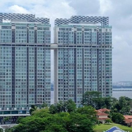 Experience The Coast - Hostahome Suites At Paragon Residence Near Downtown Johor Bahru Kültér fotó